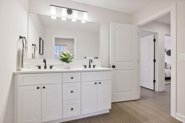 634 Franklin Street, Roberts, WI 54023