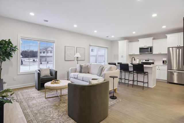 634 Franklin Street, Roberts, WI 54023