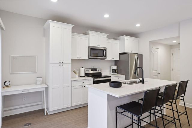 634 Franklin Street, Roberts, WI 54023