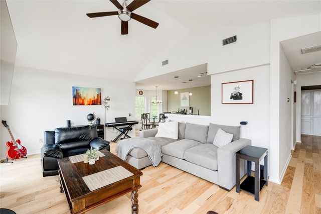 6621 Mesa HOLW, Austin, TX 78750