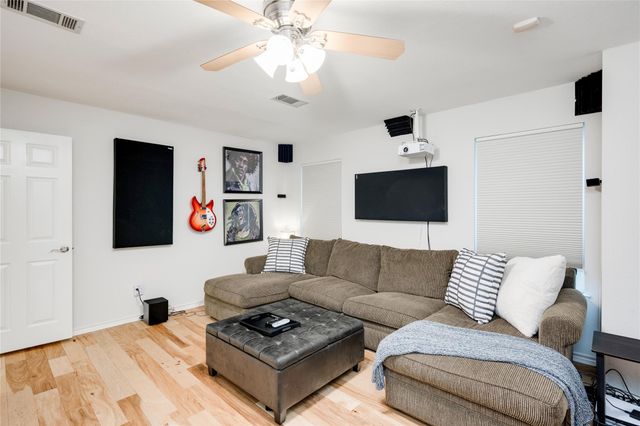 6621 Mesa HOLW, Austin, TX 78750