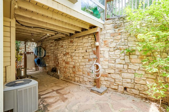 6621 Mesa HOLW, Austin, TX 78750