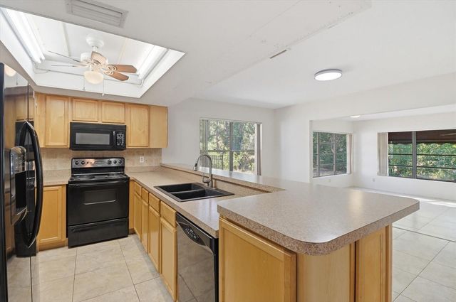 3 FAIRWOODS COURT, Homosassa, FL 34446