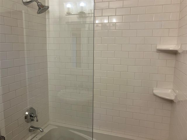 1916 W 39th ST, Austin, TX 78731