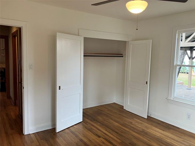 1916 W 39th ST, Austin, TX 78731