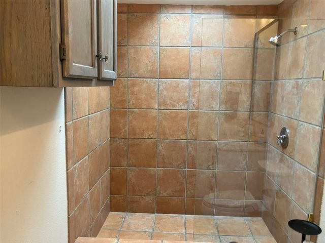 1916 W 39th ST, Austin, TX 78731