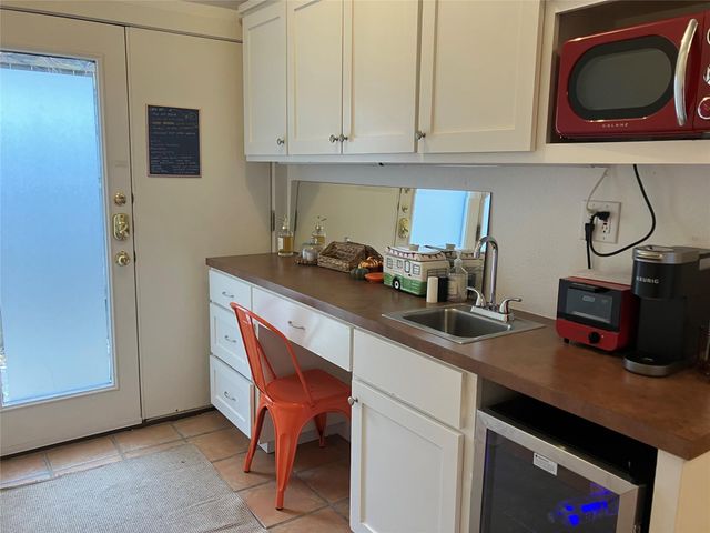 1916 W 39th ST, Austin, TX 78731