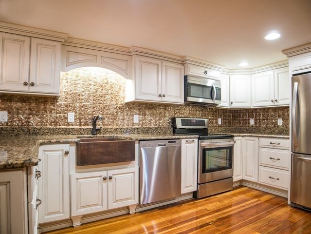 6A School St 6A, Plymouth, MA 02360