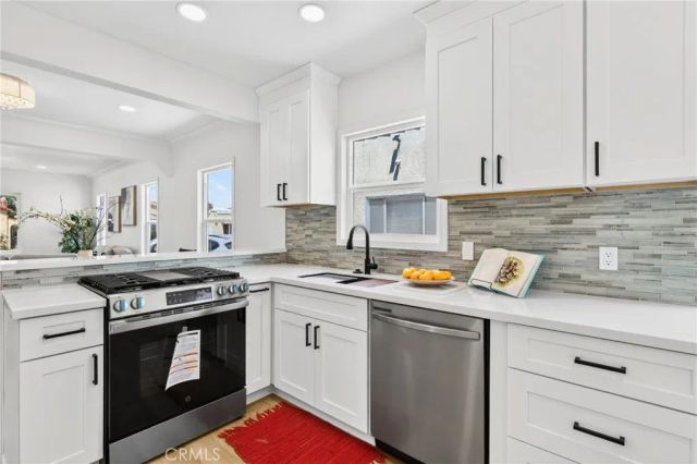 5924 Lewis Ave, Long Beach, CA 90805