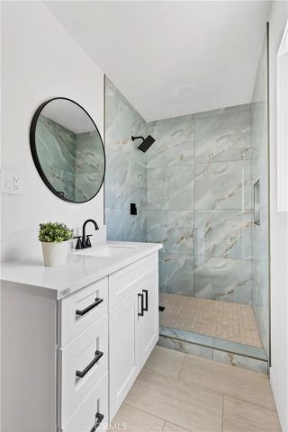 5924 Lewis Ave, Long Beach, CA 90805