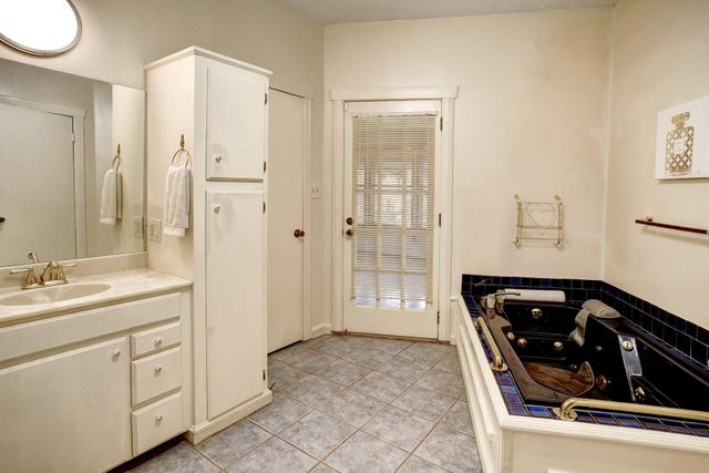 113 My Road, Bastrop, TX 78602