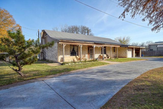 113 My Road, Bastrop, TX 78602