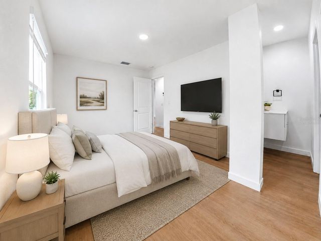 9212 N BROOKS STREET, Tampa, FL 33612