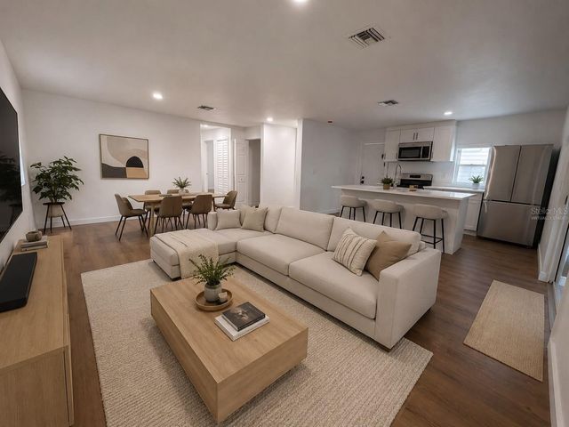 9212 N BROOKS STREET, Tampa, FL 33612