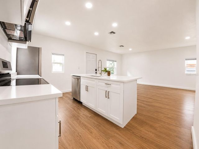 9212 N BROOKS STREET, Tampa, FL 33612