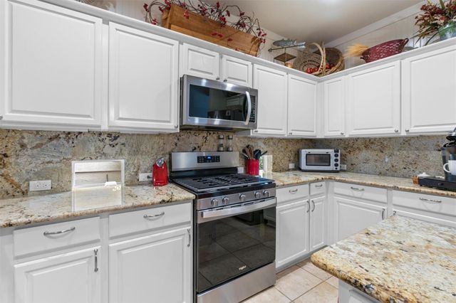 414 Deer Meadow CIR, Georgetown, TX 78633