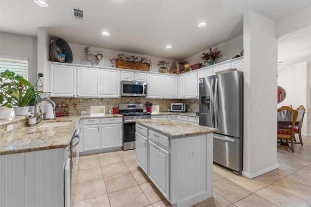 414 Deer Meadow CIR, Georgetown, TX 78633