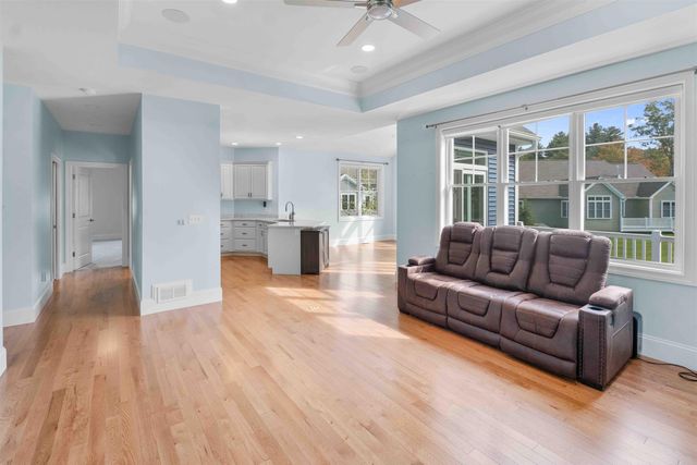 4 Testament Circle, Nashua, NH 03062