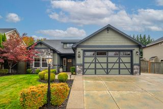 2850 Farmington Avenue, Medford, OR 97504