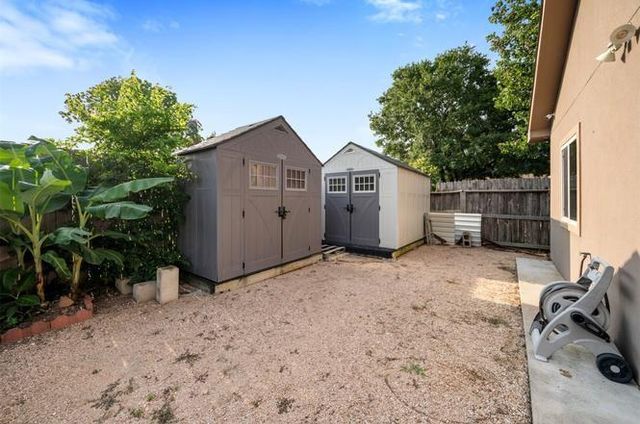 2526 Perez Road, Pasadena, TX 77502