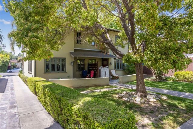 112 S Roosevelt, Pasadena, CA 91107