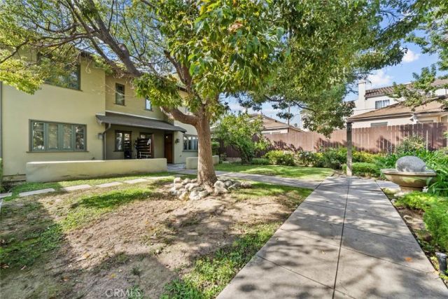 112 S Roosevelt, Pasadena, CA 91107