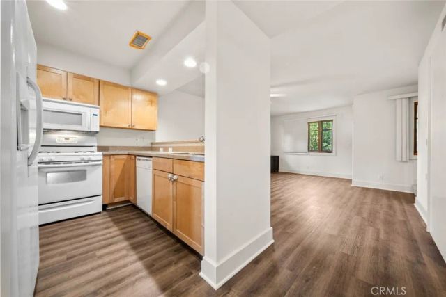 112 S Roosevelt, Pasadena, CA 91107