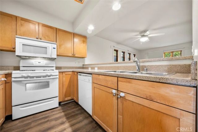 112 S Roosevelt, Pasadena, CA 91107