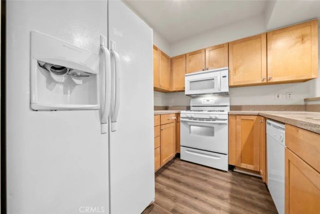 112 S Roosevelt, Pasadena, CA 91107