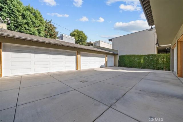 112 S Roosevelt, Pasadena, CA 91107