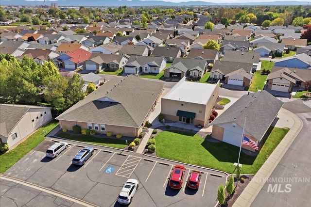 606 N Sterling St, Nampa, ID 83651