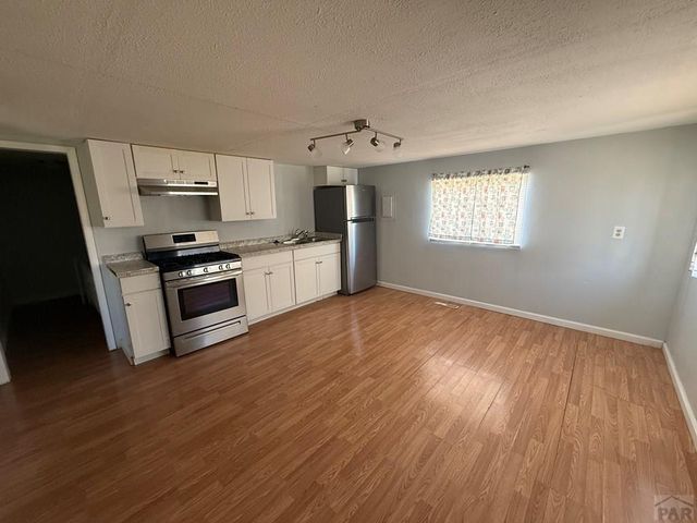 2405 W 15th St, Pueblo, CO 81003