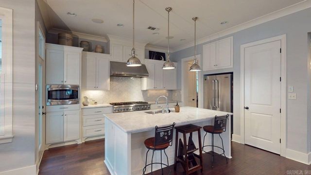 860 Reynolds Avenue, Conway, AR 72032