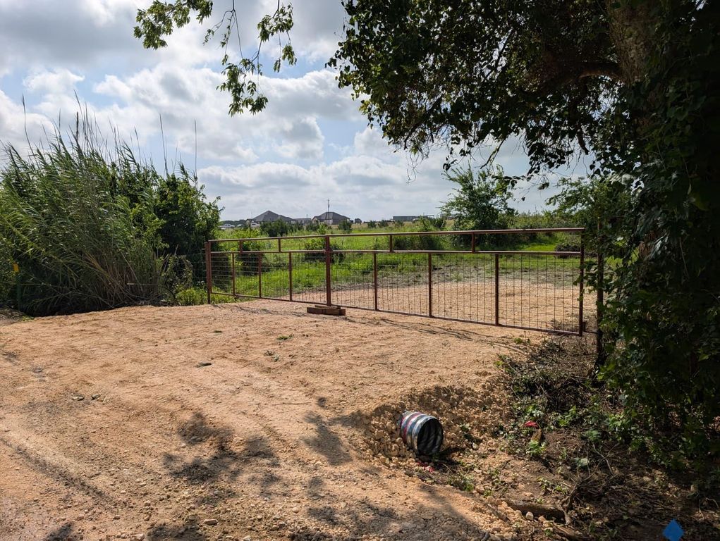 333 County Road 217 ST, Florence, TX 76527
