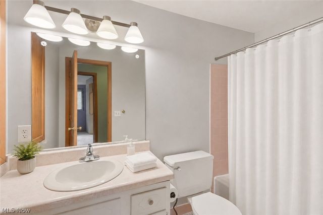 1137 Hillrock Drive, South Euclid, OH 44121
