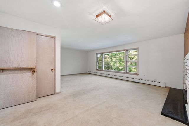 14545 Laporte Avenue, Midlothian, IL 60445