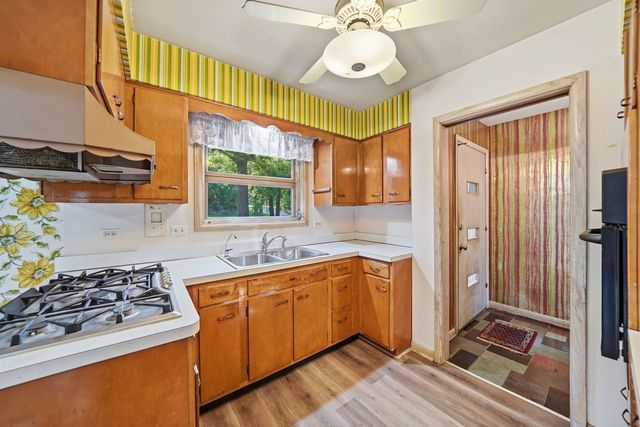 14545 Laporte Avenue, Midlothian, IL 60445