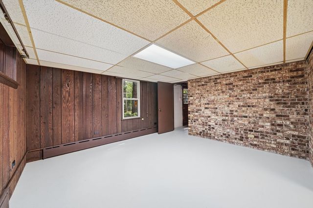 14545 Laporte Avenue, Midlothian, IL 60445