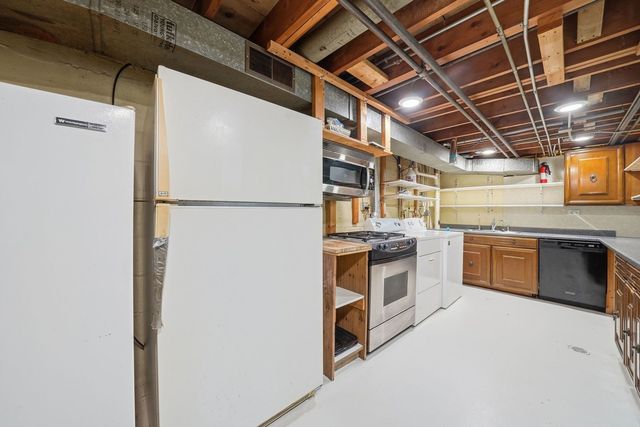 14545 Laporte Avenue, Midlothian, IL 60445