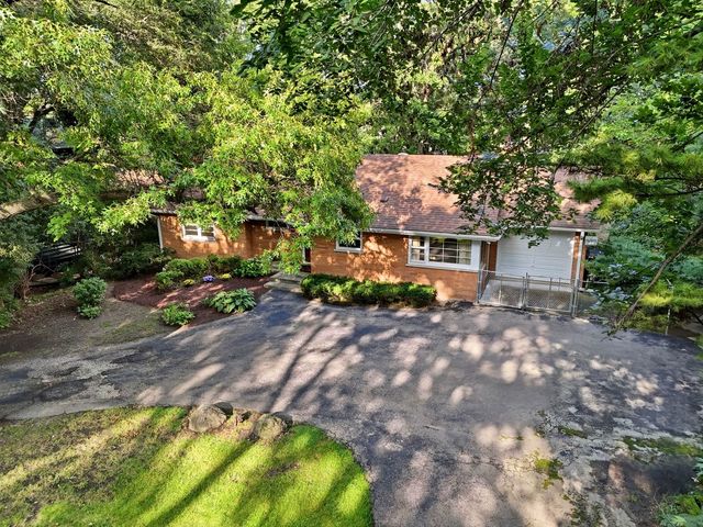 14545 Laporte Avenue, Midlothian, IL 60445