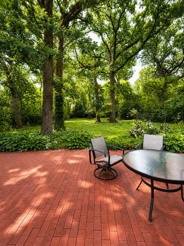 14545 Laporte Avenue, Midlothian, IL 60445