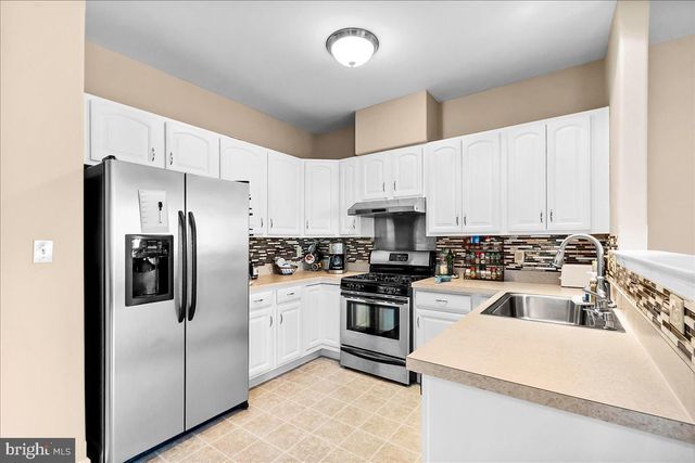 4001 SARAH CT, Collegeville, PA 19426