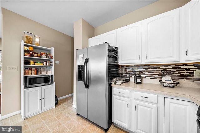 4001 SARAH CT, Collegeville, PA 19426