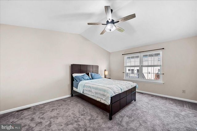 4001 SARAH CT, Collegeville, PA 19426