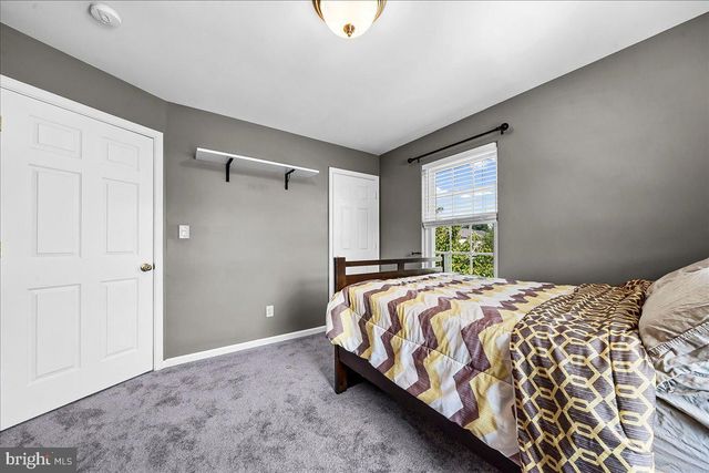 4001 SARAH CT, Collegeville, PA 19426