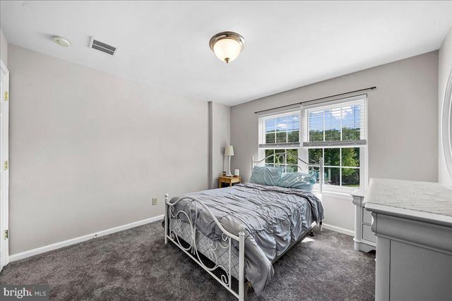 4001 SARAH CT, Collegeville, PA 19426
