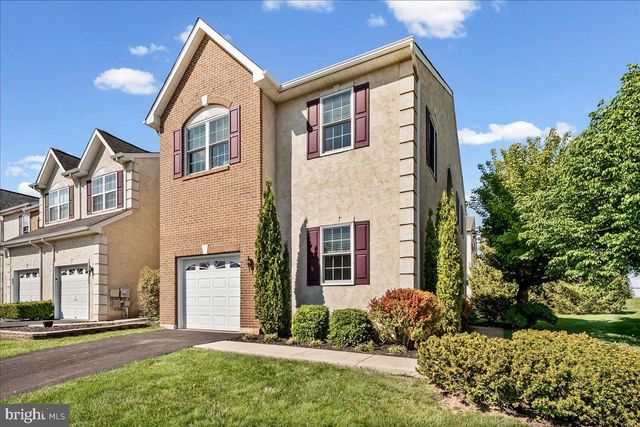 4001 SARAH CT, Collegeville, PA 19426