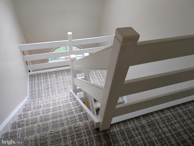 39 CABOT DR, Chesterbrook, PA 19087