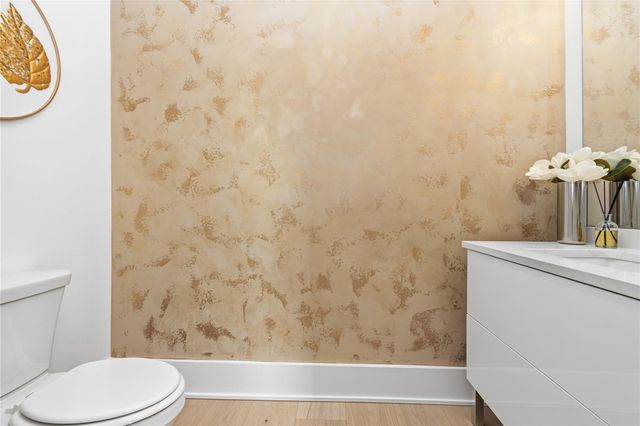 13034 Memorial Drive, Houston, TX 77079