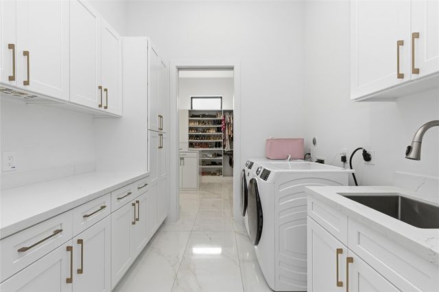 13034 Memorial Drive, Houston, TX 77079